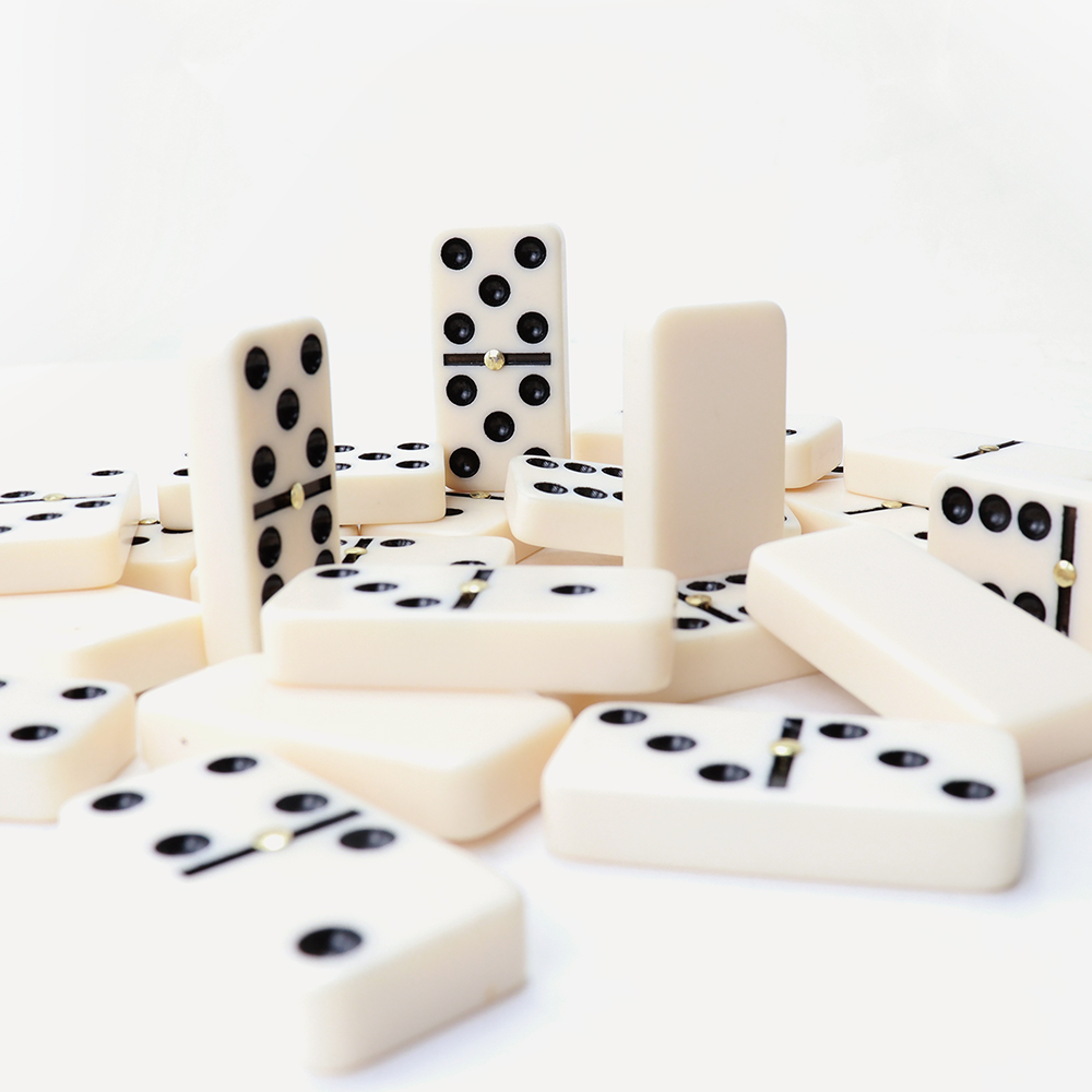 Professional factory double six dominoes game set custom your logo on domino for adults kids indoor table game
